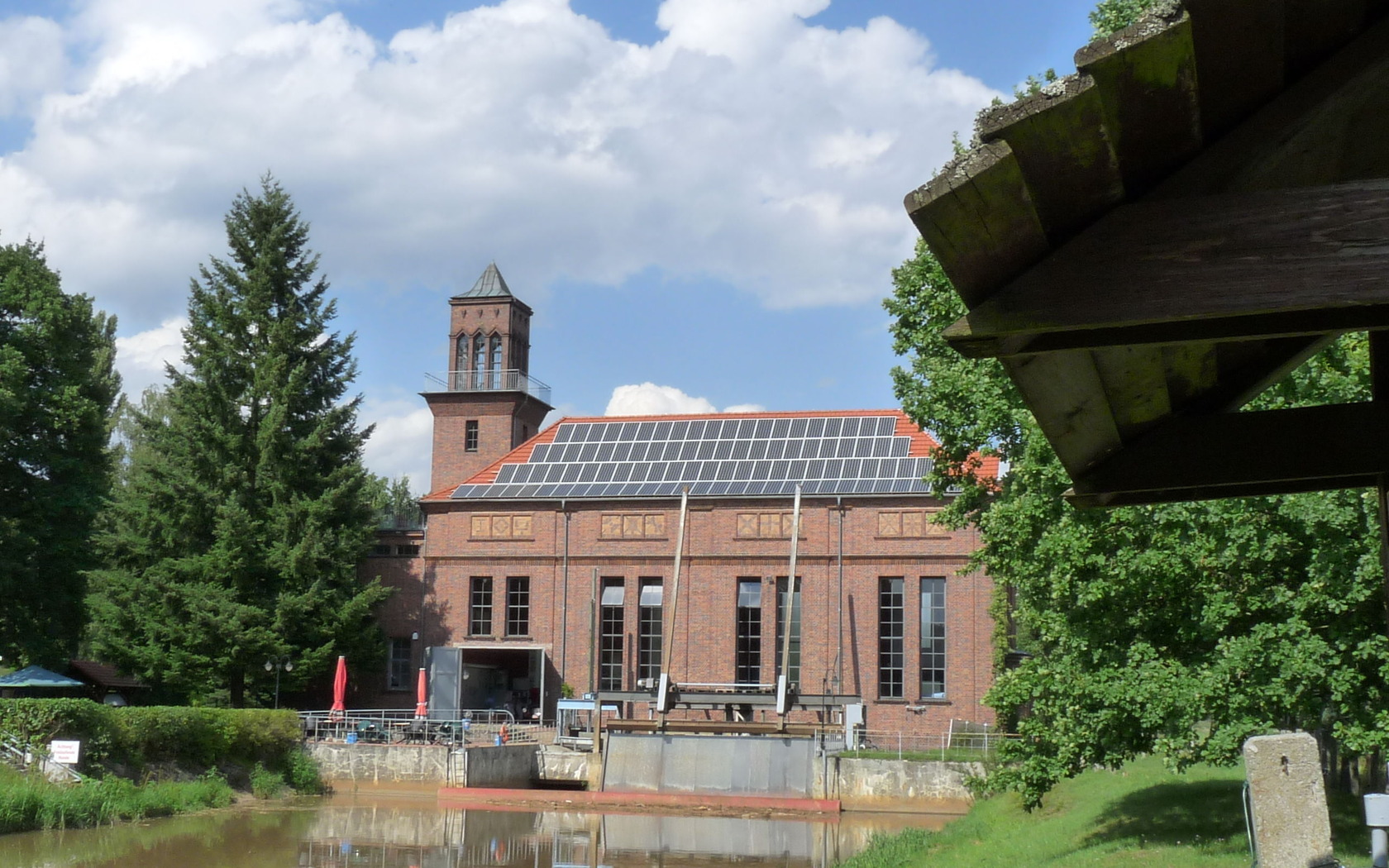 Wasserkraftwerk Grießen, Foto: P. Neumann - Tourismusverband Niederlausitz e.V.