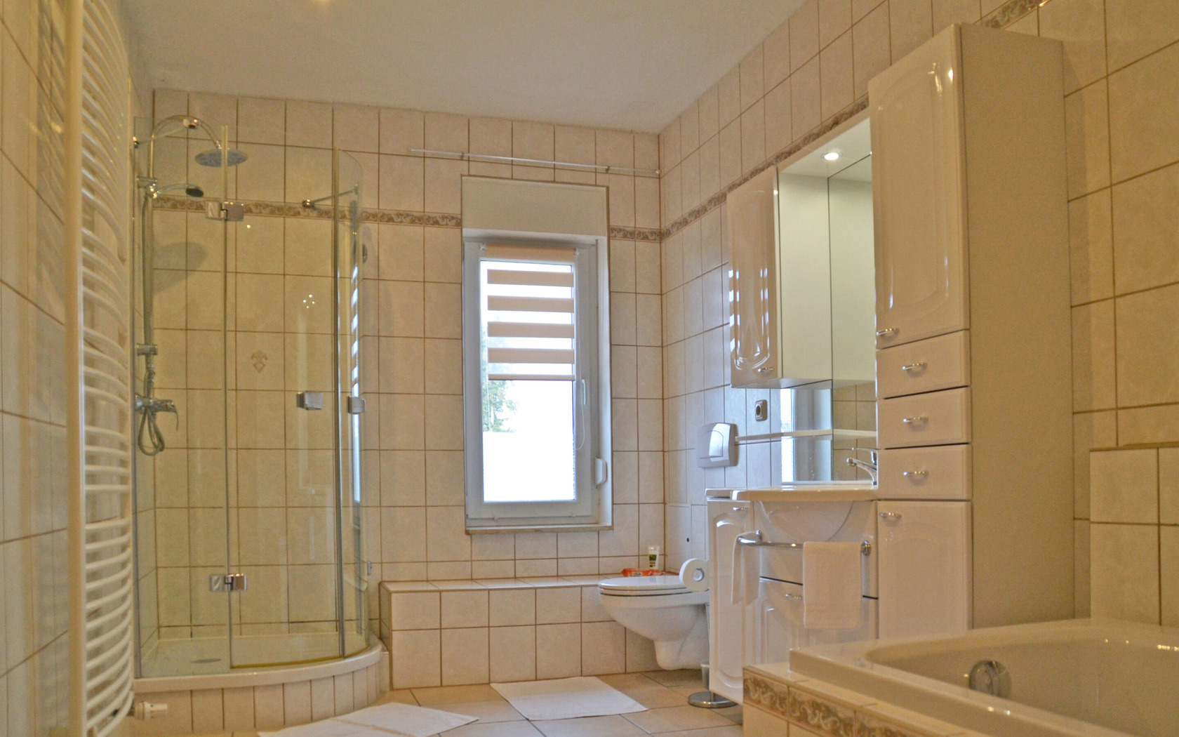 Ferienwohnung Wiesenblick Ansicht Bad, Foto: MuT Guben