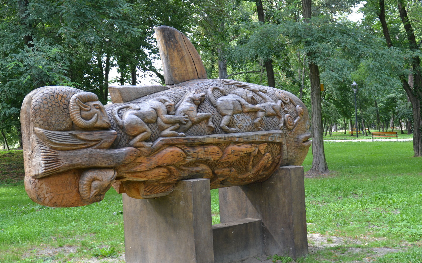 Skulptur auf der Theaterinsel Gubin, Foto: Marketing und Tourismus Guben e.V.