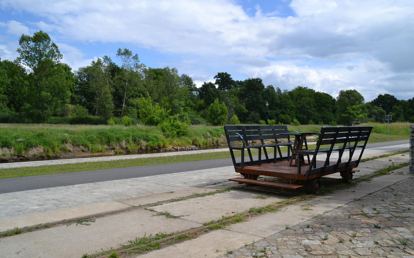 Draisine am Alten Hafen, Foto: Marketing und Tourismus Guben e.V.