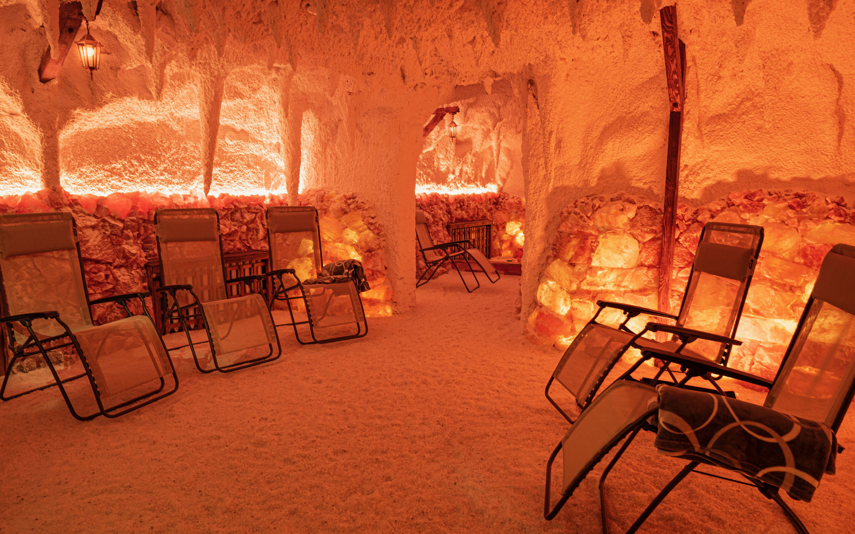 Salzgrotte, Foto: Stefan Pache