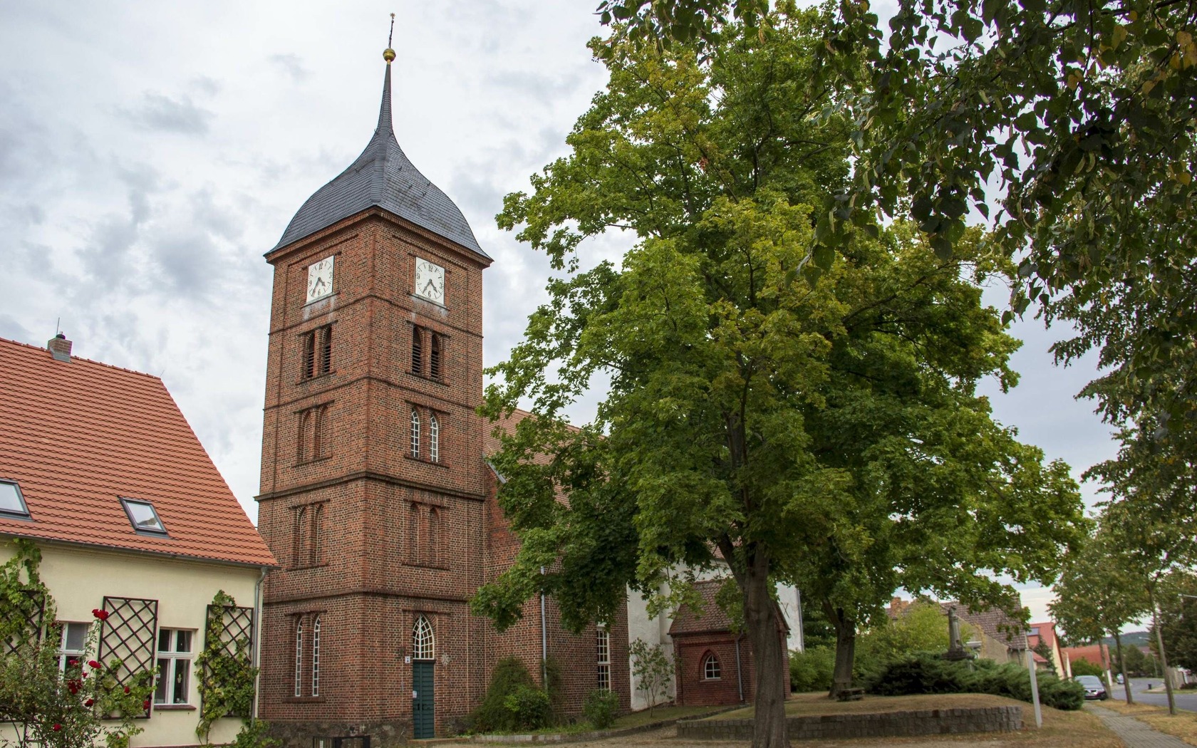 Kirche Atterwasch, Foto: TMB-Fotoarchiv/ScottyScout