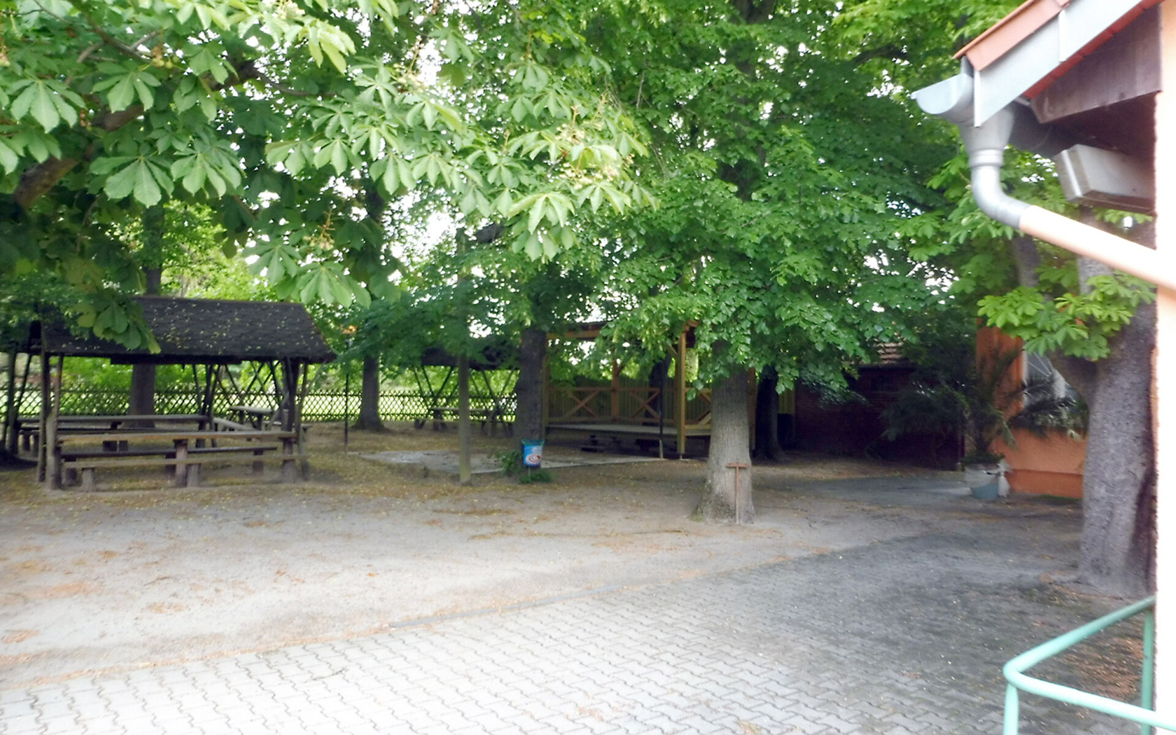 Außenansicht Biergarten, Foto: Sebastian Wehland, Lizenz: Sebastian Wehland