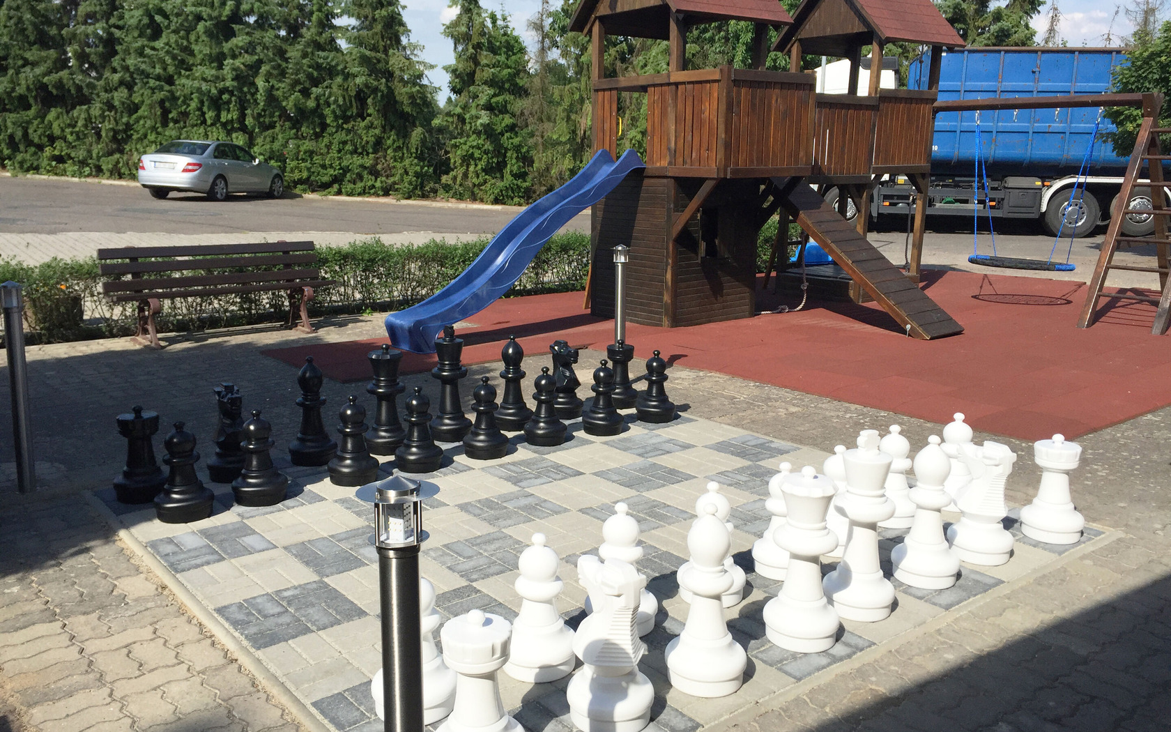 Bergschänke & Berghotel, Aussenbereich mit Spielmöglichkeiten, Foto: MuT Guben, Foto: Kerstin Geilich, Lizenz: MuT Guben