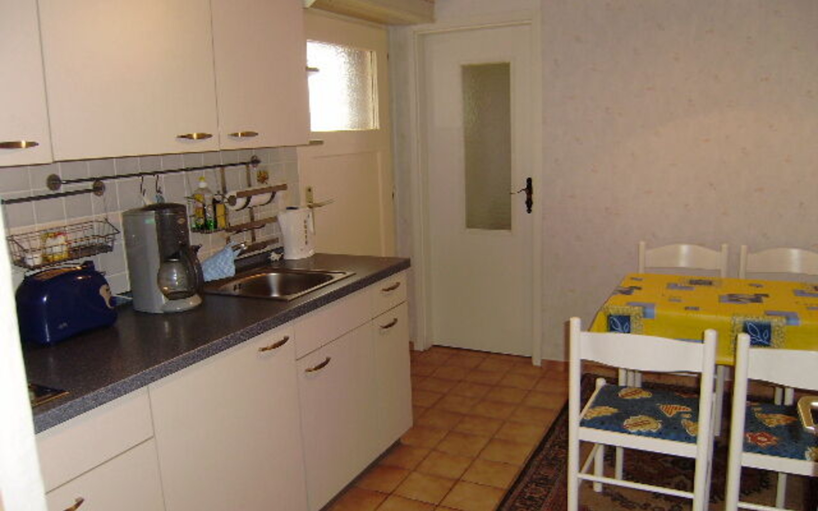 Ansicht Küche Ferienwohnung Keller, Foto: MuT Guben, Foto: Keller, Lizenz: MuT