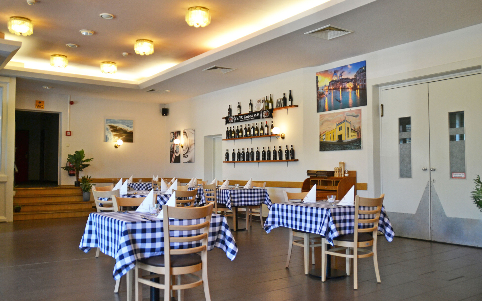 Restaurant LA FAMIGLIA, Foto: Kerstin Geilich, Lizenz: MuT